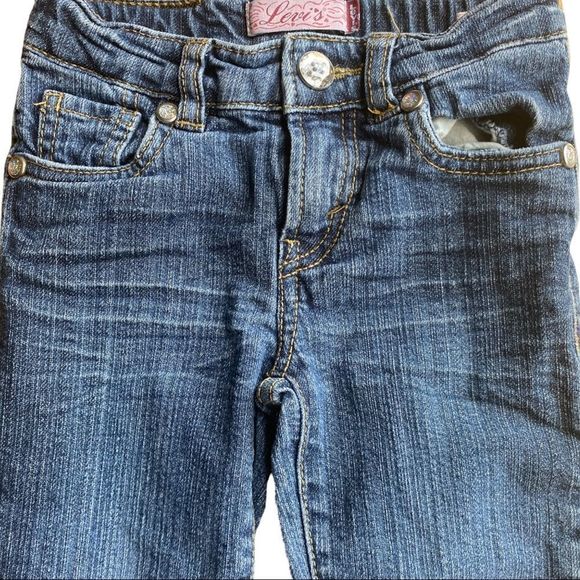 2/$20 💖 Levi’s: Straight Leg Mid Wash Jean - Picture 3 of 9